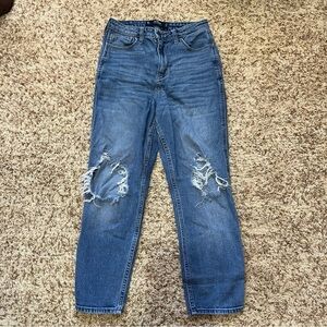 Hollister Ultra High-Rise Ripped Mom Jeans